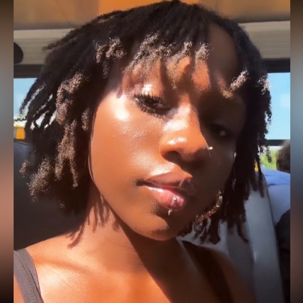 Meet your Posher, Aliyah